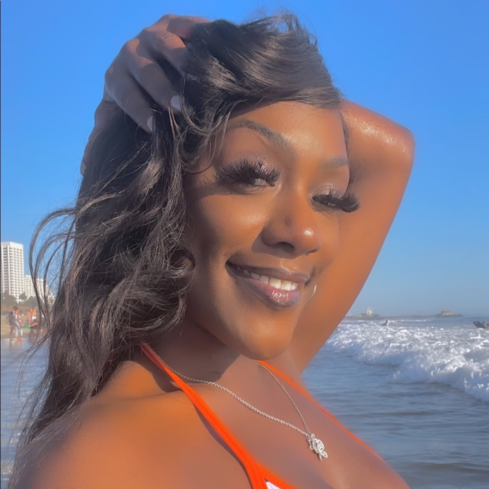 Meet your Posher, Kimara